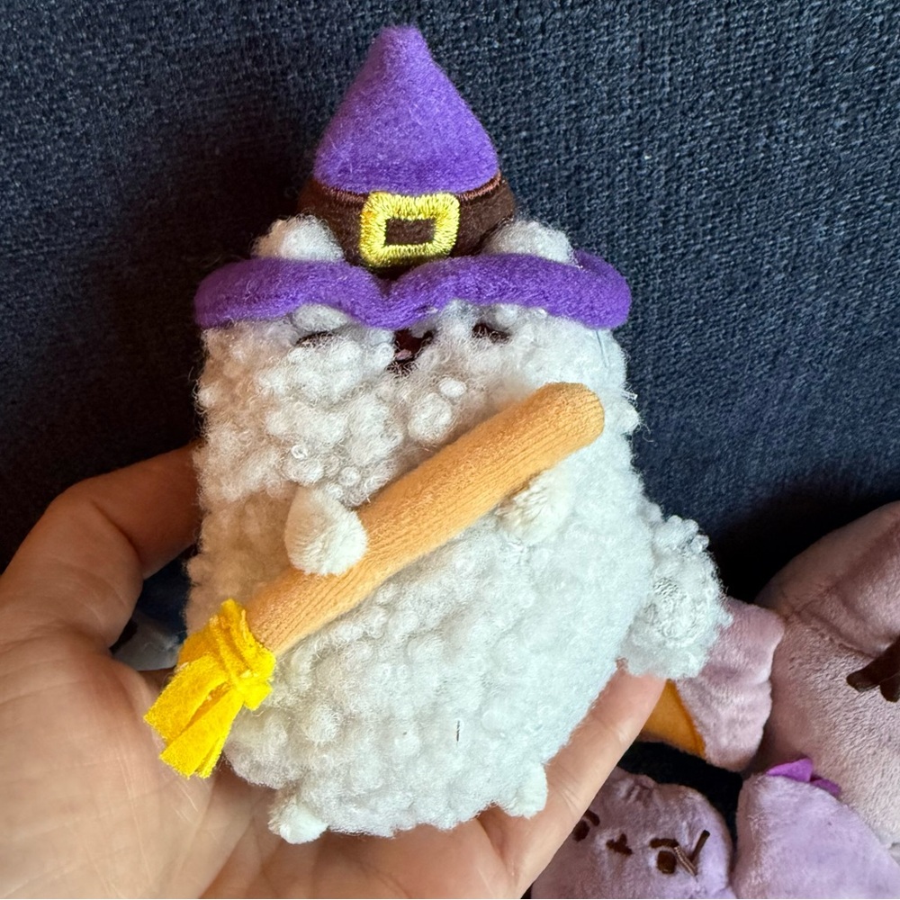 Bundle of Halloween Gund Pusheen cat purple bats and Mummy Cat and Witch Plushes - Picture 5 of 8